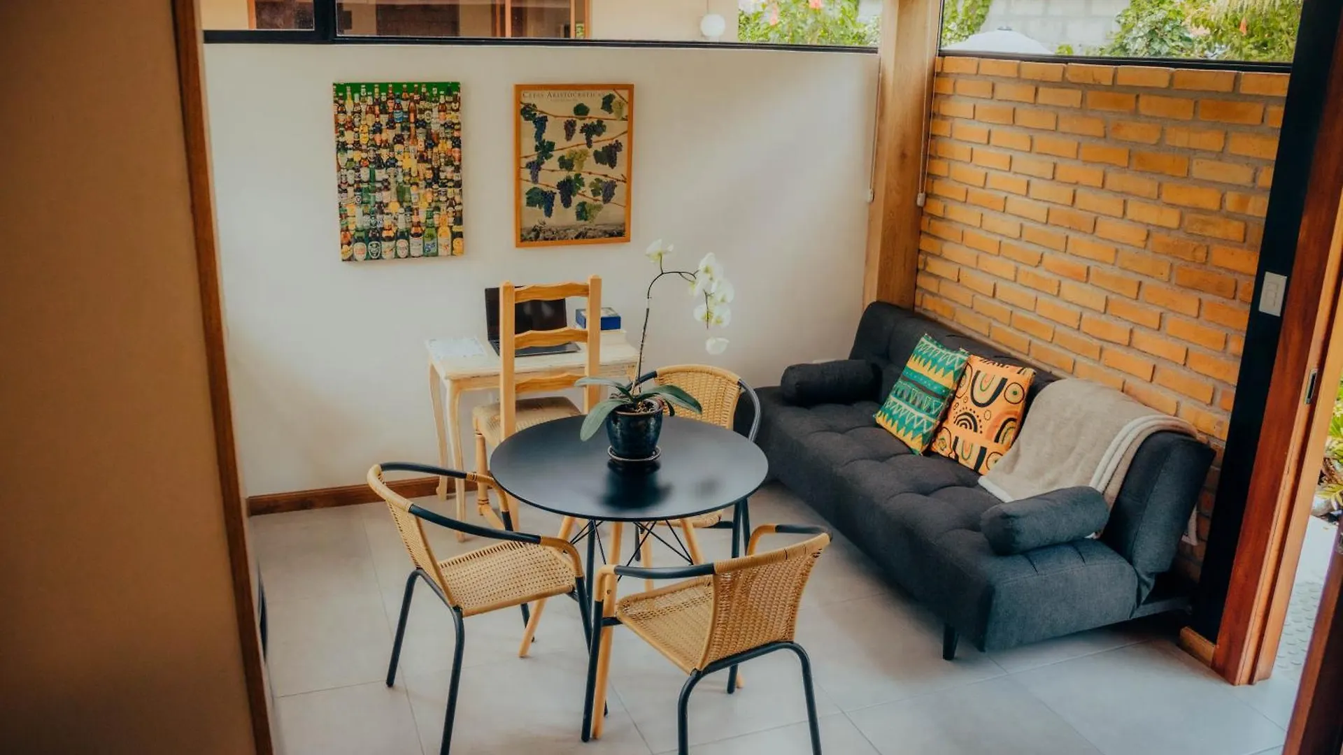 El Jardin, Parqueadero, Wi-Fi & Smarttv2 Villa Cuenca Holiday home